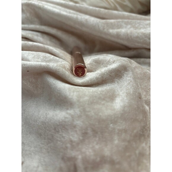 Estée Lauder pure color lipstick - Picture 2 of 3